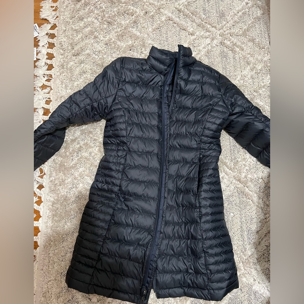 Patagonia black zip up jacket